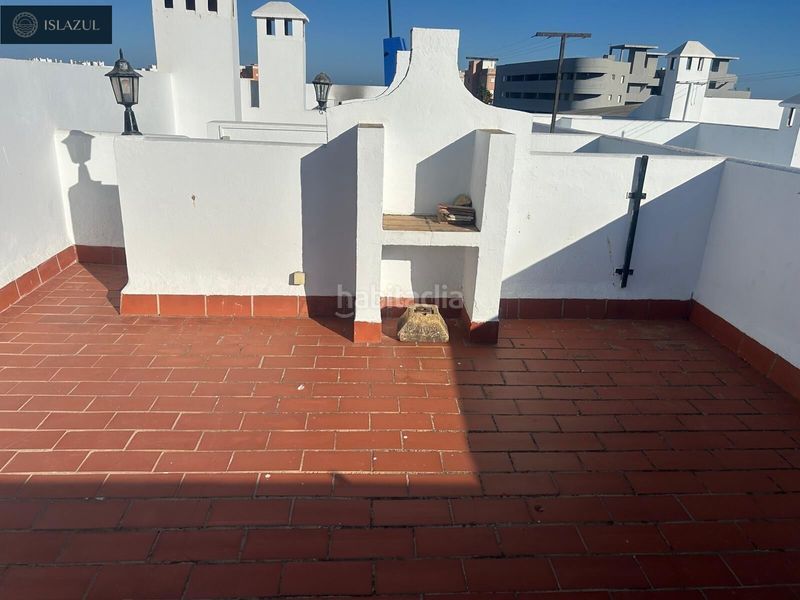 Foto e6fc1267-8921-482e-bcbd-3b2e0c6f516e. Casa adossada amb aparcament a Isla Cristina