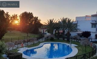 Apartament en Islantilla Golf. Precioso apartamento con ascensor en el corazon de campo de golf