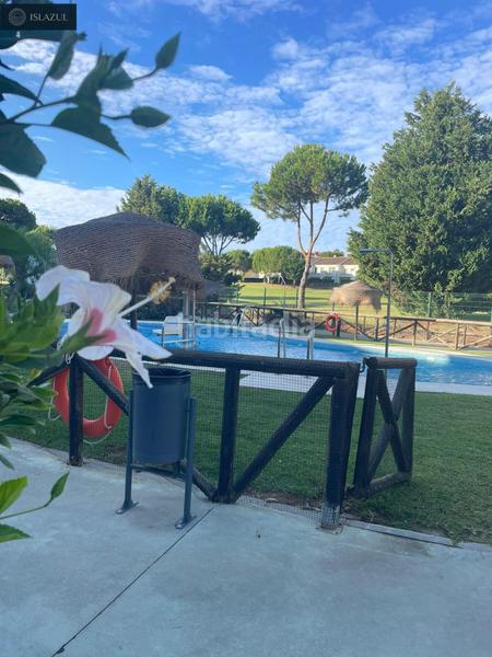 Foto 3b48ac66-c940-4b9e-8411-3717025d2399. Apartament amb aparcament piscina a Islantilla golf Islantilla