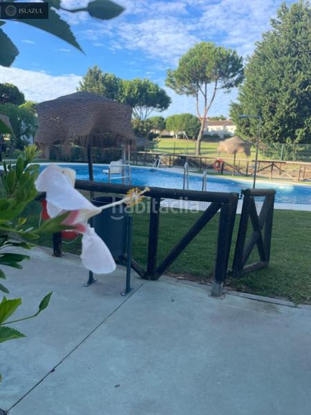 Foto 9bc90aee-0219-4c96-a971-e599da41bae8. Apartament amb aparcament piscina a Islantilla golf Islantilla