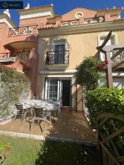Reihenhaus in Islantilla Golf. Adosado con jardin en urbanizacion privada