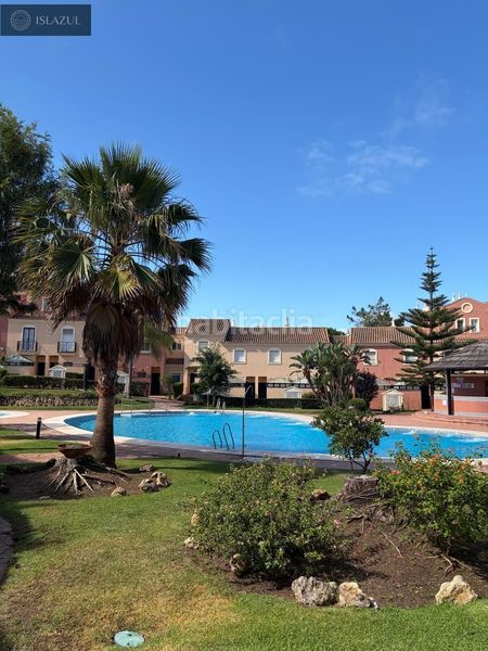 Foto 007e5c8e-f95f-4546-b844-72c9db785308. Casa adossada amb calefacció aparcament piscina a Islantilla
