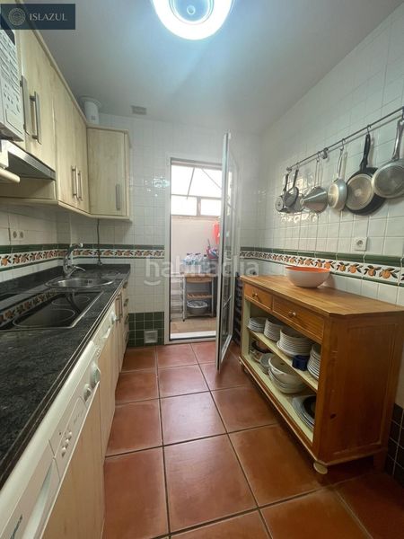 Foto 3ca18308-e122-428b-bdb9-8d0baedb7fd5. Casa adossada amb calefacció aparcament piscina a Islantilla
