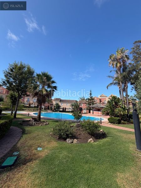 Foto 3e2ea8df-4ba3-4090-a81b-13a759638107. Casa adossada amb calefacció aparcament piscina a Islantilla