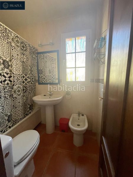 Foto 5c590b0c-b2e8-4c2c-9582-09b6ce8159bb. Casa adossada amb calefacció aparcament piscina a Islantilla