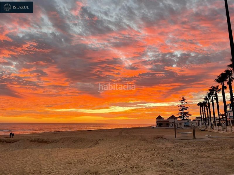 Foto 6f5f2581-5e19-44a3-90da-4d2d72e644e7. Casa adossada amb calefacció aparcament piscina a Islantilla