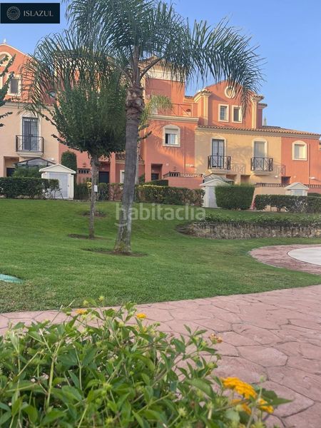 Foto 954048e2-5da5-450b-a658-b962148748d4. Casa adossada amb calefacció aparcament piscina a Islantilla