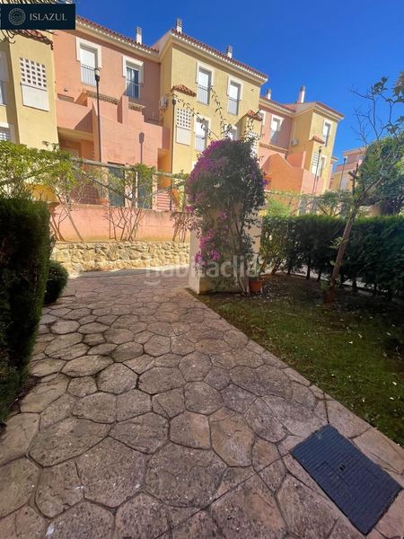 Foto f07f044b-409e-446b-b200-d7f94ede6206. Casa adossada amb calefacció aparcament piscina a Islantilla