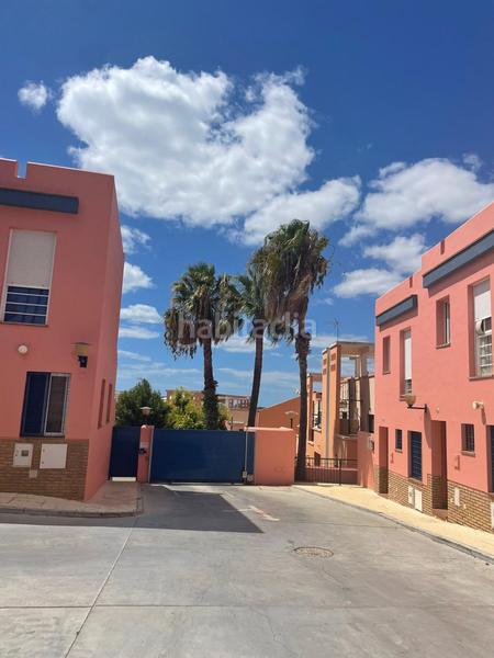 Foto 15cd0fd4-741c-40fa-bece-4e69336056b7. Semi detached house with parking pool in Islantilla golf Islantilla