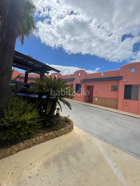Foto 7eb2023b-ba79-4f47-aefd-6056d21f0f49. Semi detached house with parking pool in Islantilla golf Islantilla
