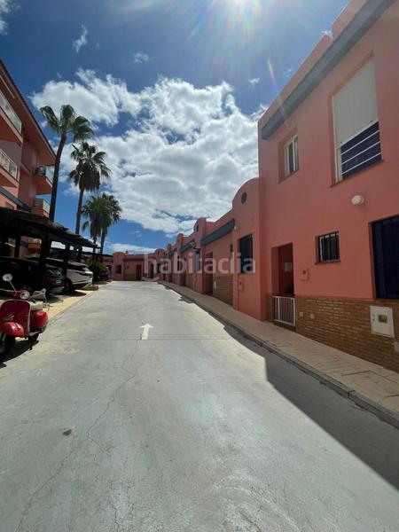 Foto b9852ba7-ad4a-453b-b1e6-c6672bce2d29. Semi detached house with parking pool in Islantilla golf Islantilla