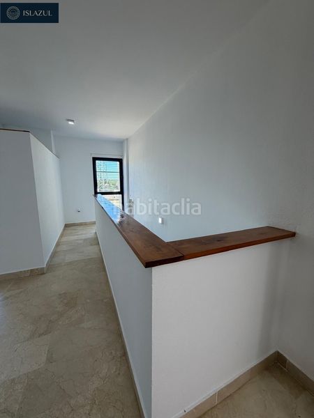 Foto aa86abd9-79b7-489e-ad4c-690cba6a44c8. Duplex avec parking piscine dans Islantilla golf Islantilla