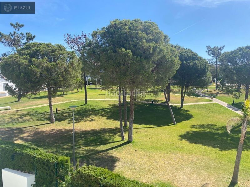 Foto d6015a14-9928-432e-9bb0-f326a9b90423. Àtic amb calefacció aparcament piscina a Islantilla golf Islantilla
