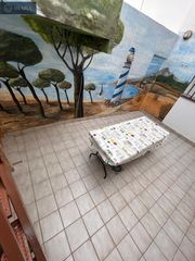 Casa in Isla Cristina. Casa centrica 31 dormitorio 2 baños patio y todo en la misma pla