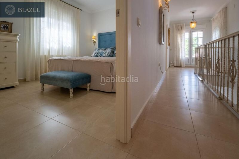 Foto 22045c11-f38f-4f4d-857a-5eff667bbe19. Xalet amb calefacció aparcament piscina a Islantilla golf Islantilla