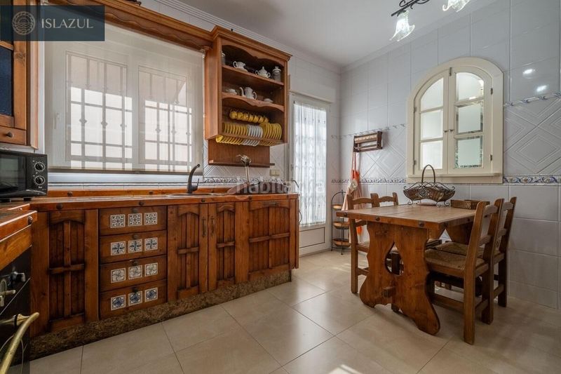 Foto 2a0f39dc-bb79-442a-a802-8e96683b323d. Xalet amb calefacció aparcament piscina a Islantilla golf Islantilla