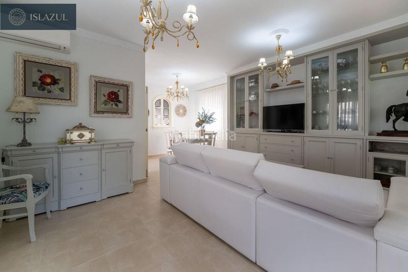 Foto 47090fb6-adf6-47b2-b9d1-6698161eb69d. Xalet amb calefacció aparcament piscina a Islantilla golf Islantilla