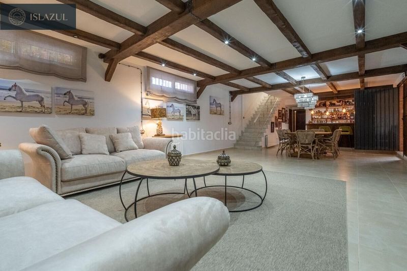 Foto 6a7fd82d-0f6a-4dbf-b9e1-d65b056d185c. Xalet amb calefacció aparcament piscina a Islantilla golf Islantilla