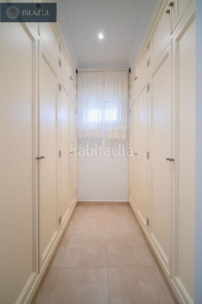 Foto 7bc9fe03-dca6-426d-a209-122868f415d2. Xalet amb calefacció aparcament piscina a Islantilla golf Islantilla