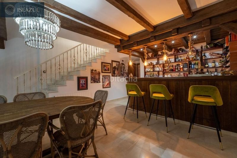 Foto a57011cb-9fd4-4f79-a0bf-275f6d63705f. Xalet amb calefacció aparcament piscina a Islantilla golf Islantilla