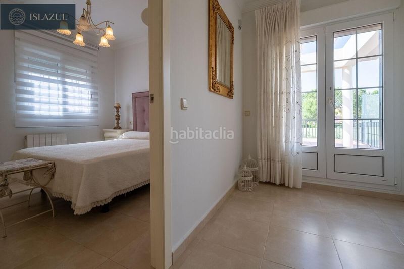 Foto b389aa64-08e8-403a-a3f2-31fc07ac2e31. Xalet amb calefacció aparcament piscina a Islantilla golf Islantilla