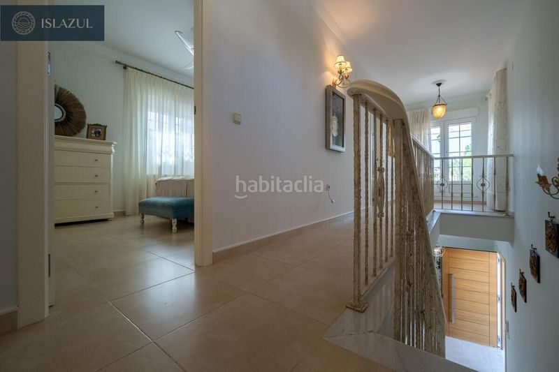 Foto bd74fa70-3ee6-4898-958d-6d58344abeb9. Xalet amb calefacció aparcament piscina a Islantilla golf Islantilla