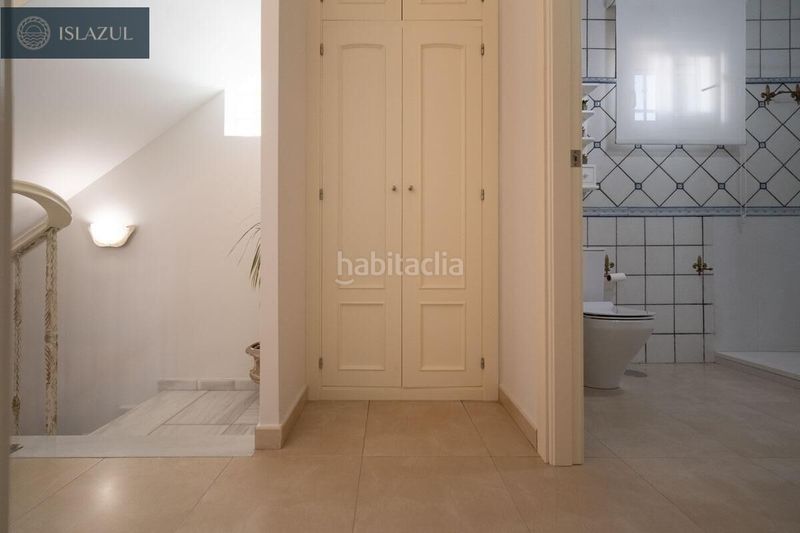 Foto d577ef8e-cd39-4174-bcef-7abbd3d78c1a. Xalet amb calefacció aparcament piscina a Islantilla golf Islantilla