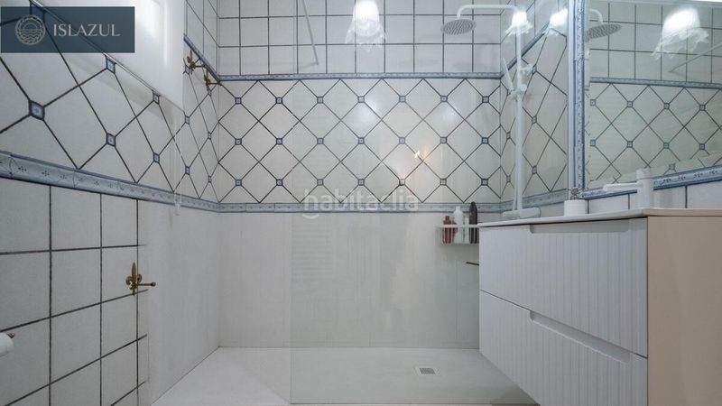 Foto dee23843-81b5-4331-8208-7511e833534a. Xalet amb calefacció aparcament piscina a Islantilla golf Islantilla