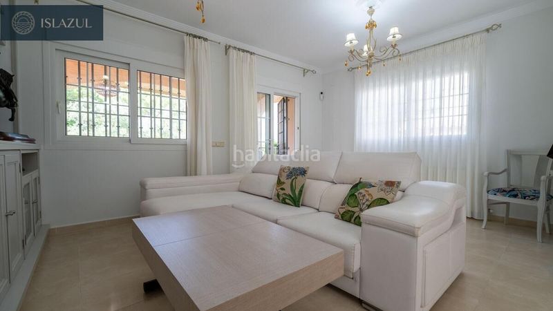 Foto e4b9b674-e264-49c1-8106-1874ac223ccb. Xalet amb calefacció aparcament piscina a Islantilla golf Islantilla