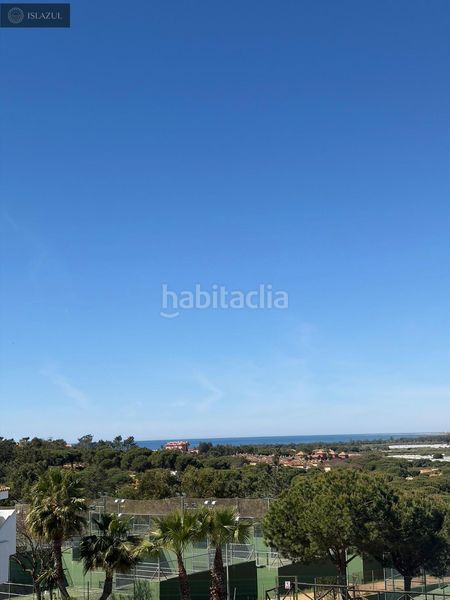 Foto 1a57e0fb-ccd9-40c0-a6e8-fc047b0c58ee. Àtic amb calefacció aparcament piscina a Islantilla golf Islantilla