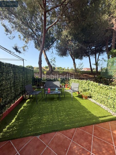 Foto d03dd6cd-b2ce-4e7e-ad4a-5ecdd6a43052. Casa adossada amb aparcament piscina a Islantilla golf Islantilla