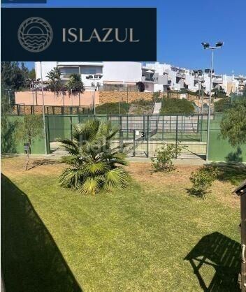Foto 20f0a477-cf53-4803-abbe-272f4ba182b3. Casa aparellada amb calefacció aparcament piscina a Islantilla