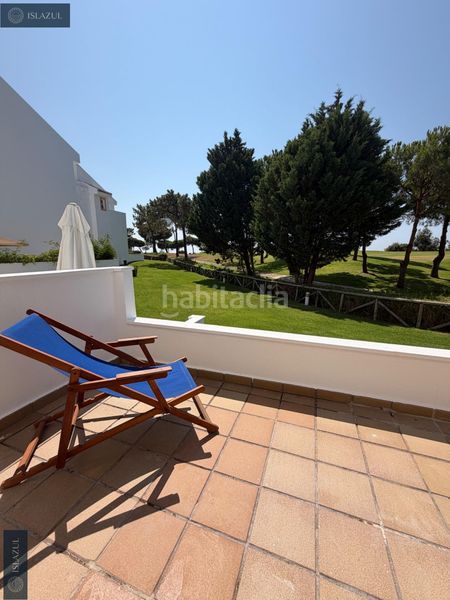Foto a62e61a3-8a2b-4f36-96ab-72e1f53d55be. Casa adossada amb calefacció aparcament piscina a Islantilla