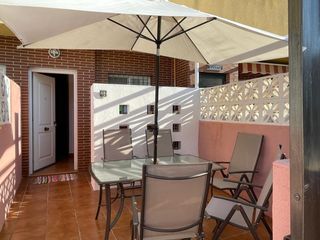 Rent Semi detached house in Isla Cristina. Alquiler temporada  exclusivo para profesorado y profesionales d