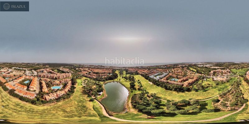 Foto 0c0ce6f7-803c-4acb-a1e6-3bfcbc8ea80f. Casa adossada amb aparcament piscina a Islantilla golf Islantilla