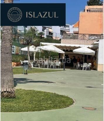 Foto a4e60fcc-8a52-46ed-9418-fcbeb76c09ad. Casa adossada amb aparcament piscina a Islantilla golf Islantilla