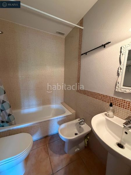 Foto b936b66b-1c0b-4e84-8a90-7fe4c4556660. Casa adossada amb aparcament piscina a Islantilla golf Islantilla