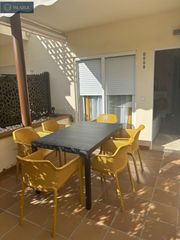 Casa adosada en Isla Cristina. Adosado seminuevo en primera línea de playa  isla cristina