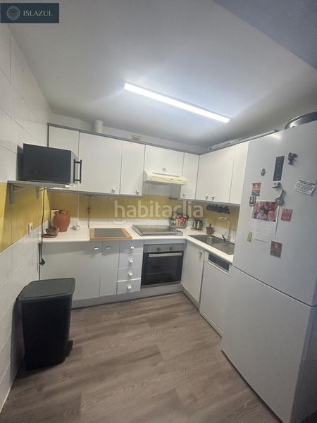 Foto 33e93145-d6eb-473c-a6f4-324ba789f025. Apartament amb aparcament a Isla Cristina