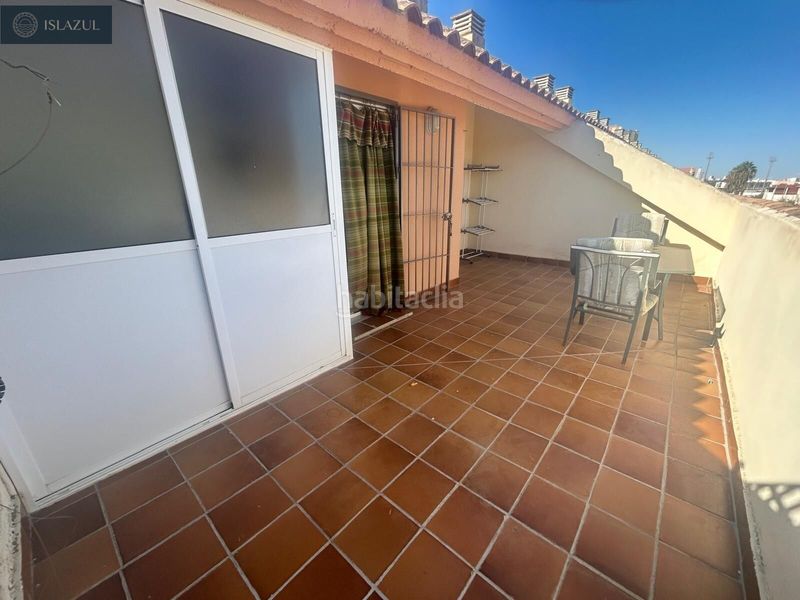 Foto ad3213cb-389f-4085-badc-b37088d87608. Apartament amb aparcament a Isla Cristina