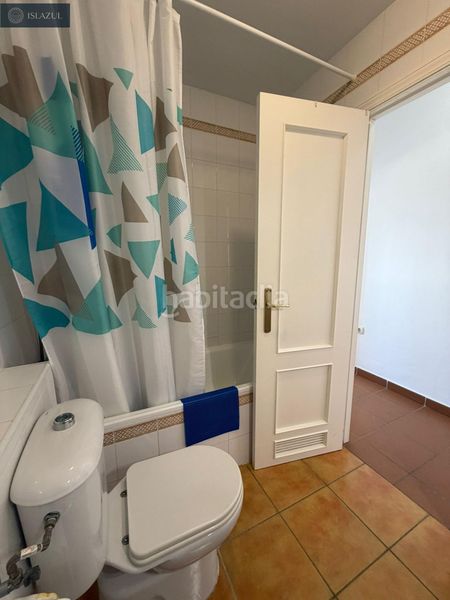Foto 2dfd413a-c8ed-43b5-8e15-602a2ff1ad5f. Apartament amb aparcament piscina a Islantilla golf Islantilla