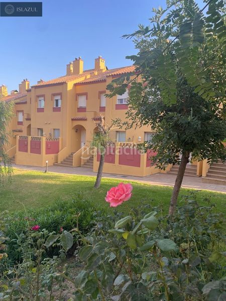 Foto 7c0e4ed6-3880-4236-8a3f-6f9d93eace97. Apartament amb aparcament piscina a Islantilla golf Islantilla