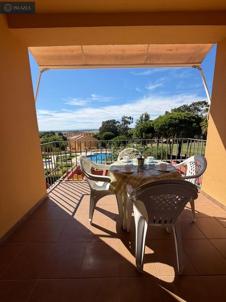 Foto 7f842ddb-bdf7-45be-995d-b183351d0146. Apartament amb aparcament piscina a Islantilla golf Islantilla
