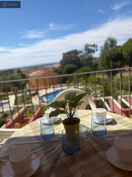 Foto b8387038-3689-4ef9-94f7-bf4b38c0ac52. Apartament amb aparcament piscina a Islantilla golf Islantilla