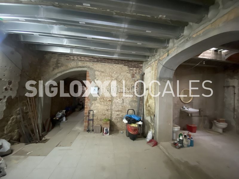 Foto 8a4477ea-9ca4-4959-a32c-72f4e81405c2. Local comercial a Raval Barcelona
