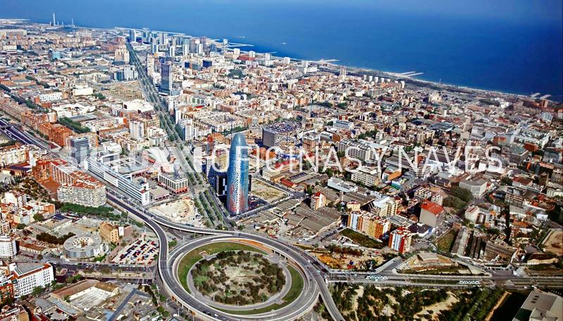 Foto 4e002121-d4ca-4298-b900-fc859409ea3b. Alquiler local comercial en Can Roses Rubí