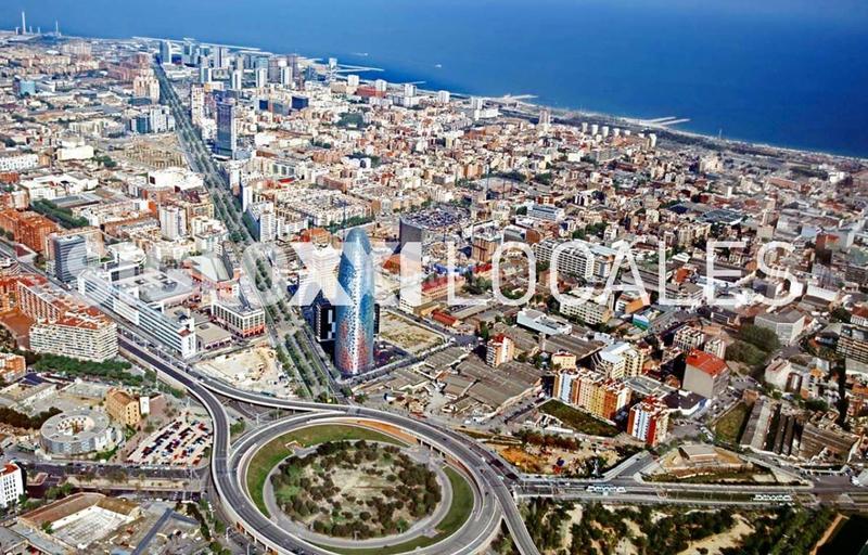 Foto 46059bff-ccb5-46c6-ac1b-b1dc911e2e69. Locale commerciale in Guinardó Barcelona