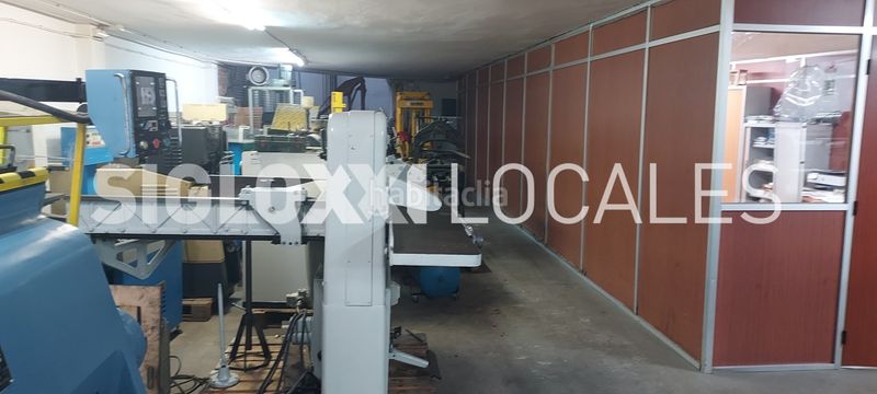 Foto 0146c12f-2310-4099-9100-50d02b44d67e. Local comercial a Sant Antoni Barcelona