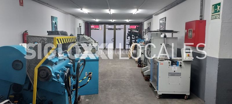 Foto b7a54f66-57c5-497d-9645-16e58ba13c75. Local comercial a Sant Antoni Barcelona