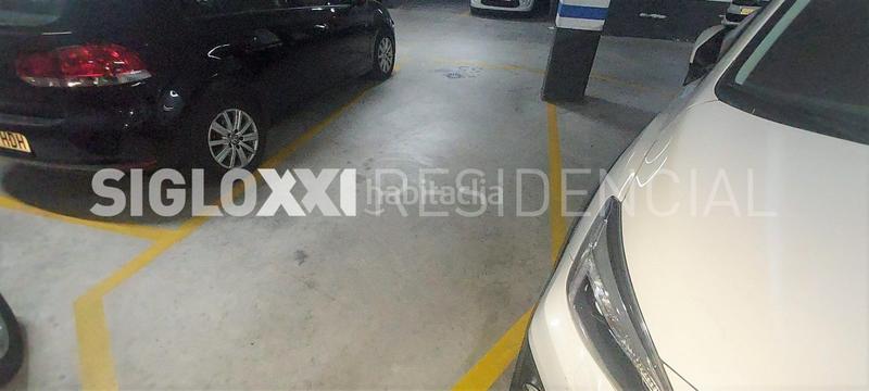 Foto e5d2799a-9c70-4c17-ad01-5076657ec787. Location parking voiture dans El Parc i la Llacuna del Poblenou Barcelona